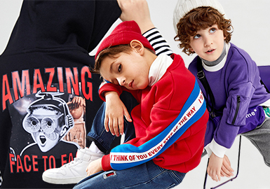 Boys' Sweatshirt -- 18/19 A/W Kidswear Benchmark Brand