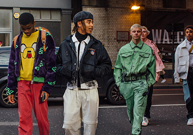 Epitome of Fashion -- The Comprehensive Analysis of Street Snaps in Fashion Week