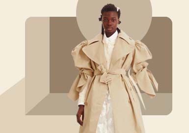 Comfortable & Wide -- The Silhouette Trend for Women's Trench Coat